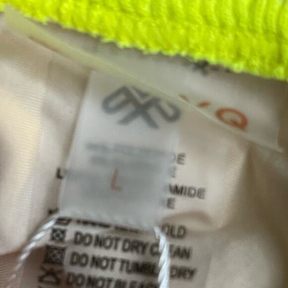 PILYQ Tube Bandeau Bikini‎ Top and Full Bikini Bottom in Pineapple Reef Terry L - Picture 14 of 16